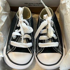 Baby/Kids Converse in black size 4